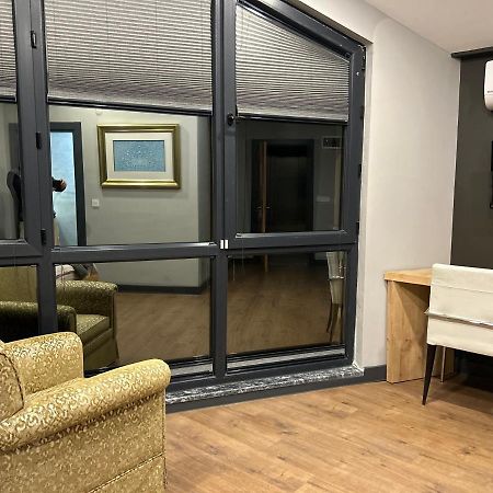 Tasliman Otel Γιάλοβα Εξωτερικό φωτογραφία