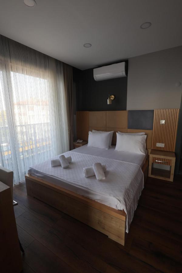 Tasliman Otel Γιάλοβα Εξωτερικό φωτογραφία