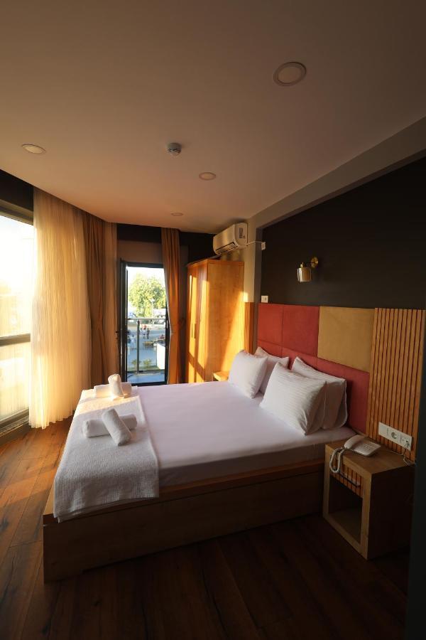 Tasliman Otel Γιάλοβα Εξωτερικό φωτογραφία